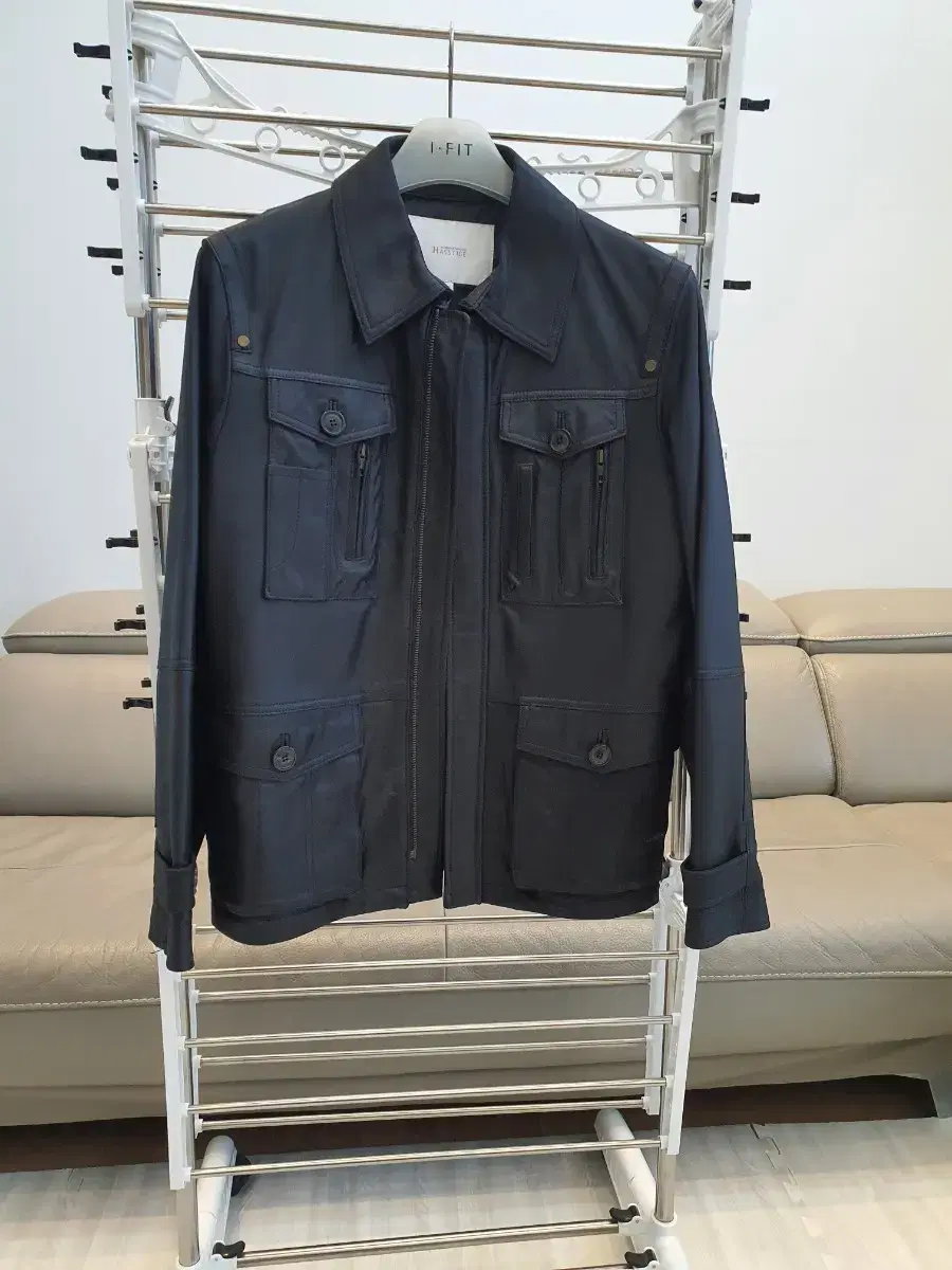 Hestige Black Pocket Leather Jacket