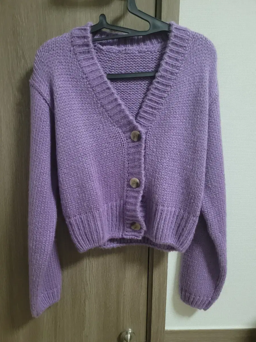 Purple crop thick cardigan