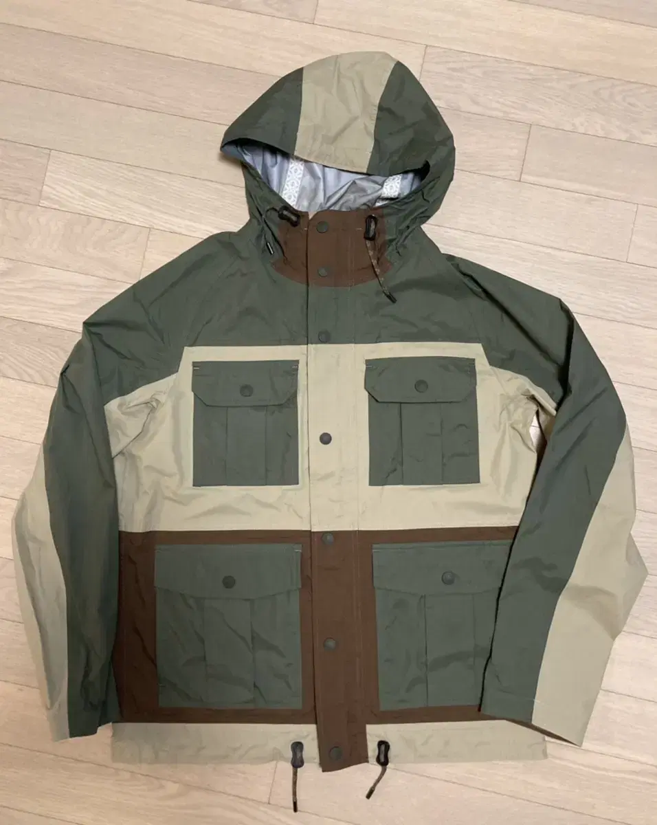 White Mountaineering Parka