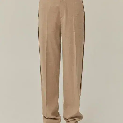 아더에러 Videl trousers Ivory A2