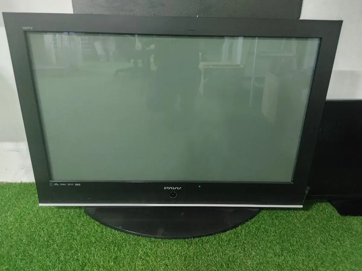 zenith 52 inch tv
