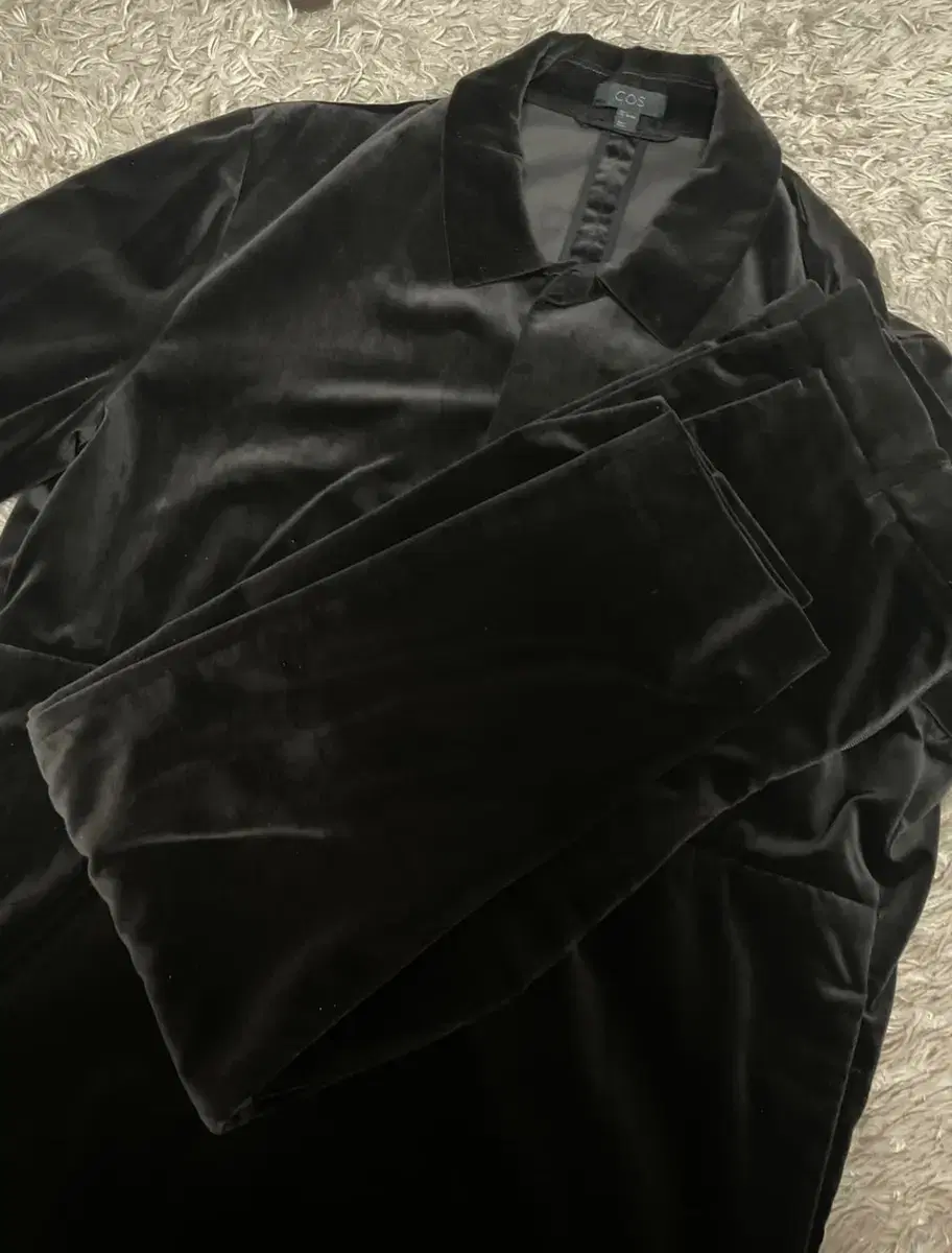 COS Velvet Setup (Jacket, Pants)