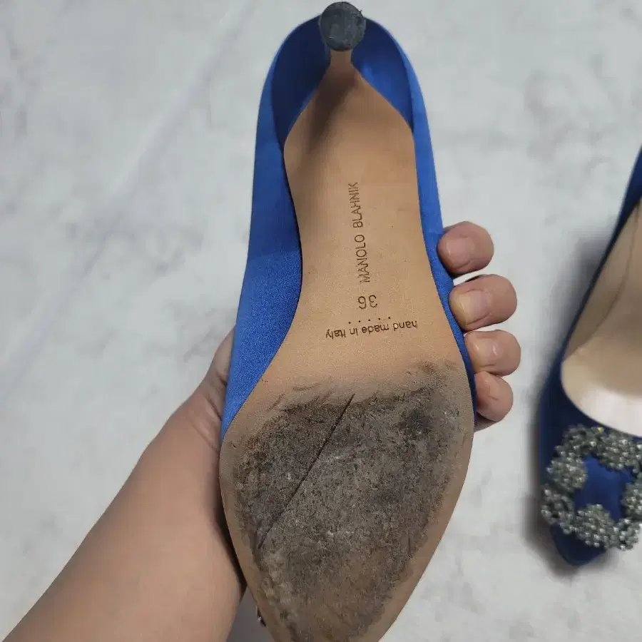 마놀로 블라닉 Manolo Blahnik 36