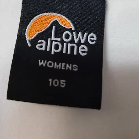 LOWE ALPINE 100입니다