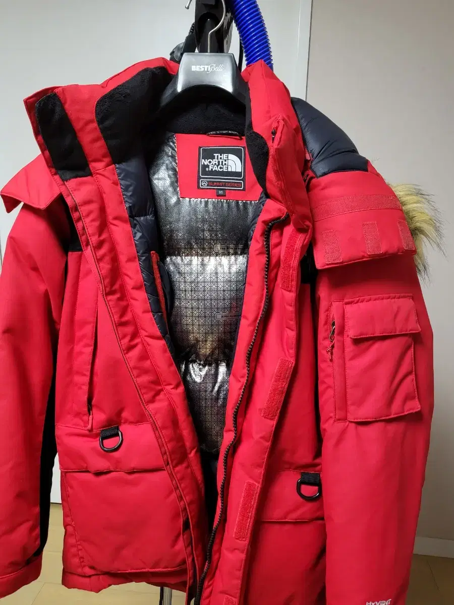 The North Face Men's Padding (SUMMIT SERIES) Sells