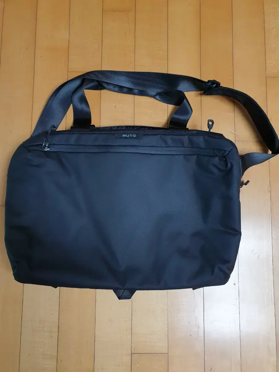 Muto Boston bag for sale