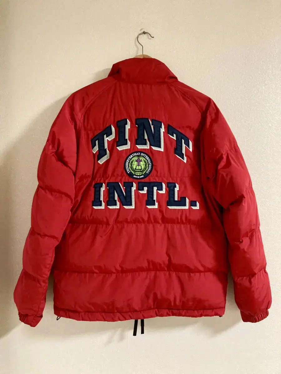 thisisneverthat padding red size m