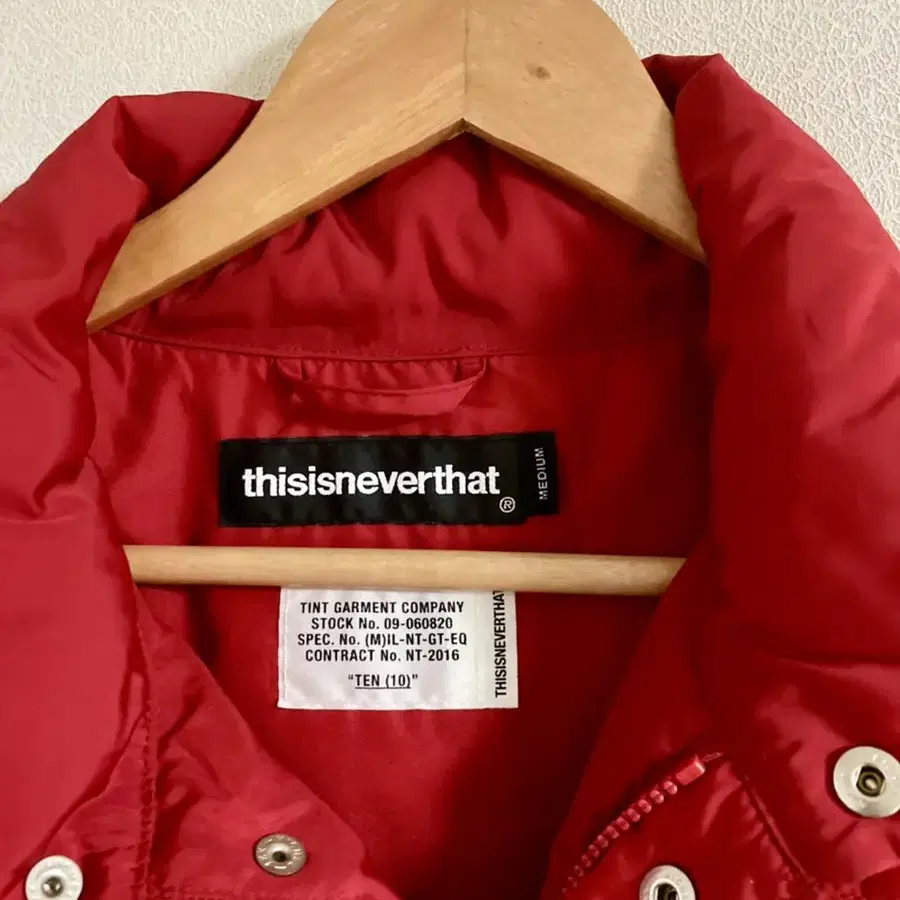 디스이즈네버댓 패딩 red size m