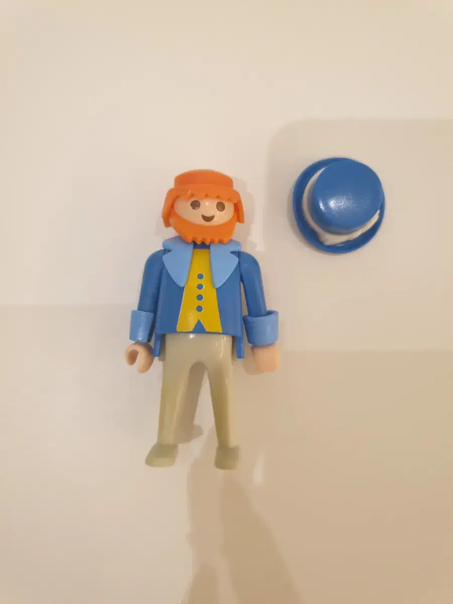 Playmobil Viktol Figures