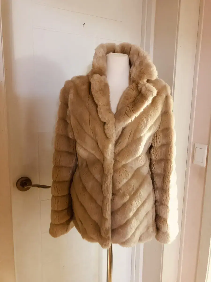 55 EnC Fur Jacket Warm and well-fitting