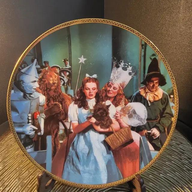 The  Hamilton collection  오즈의 마법사 plate 