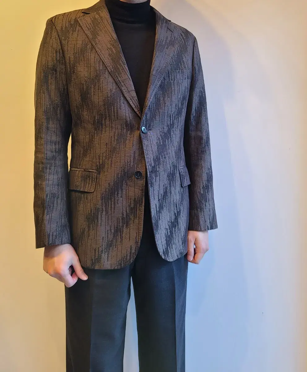 HAUTE ITALY Old Copper Brown Patterned Blazer