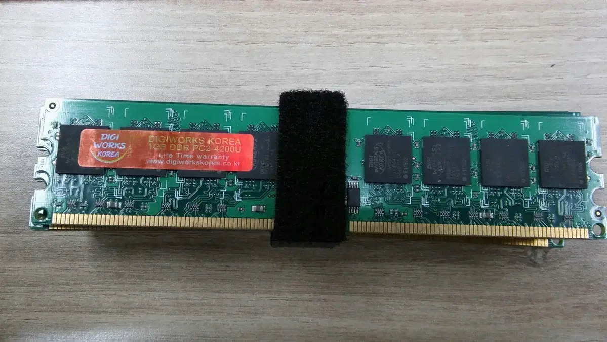 삼성전자, 디지웍스, EKMEMORY DDR 1GB 