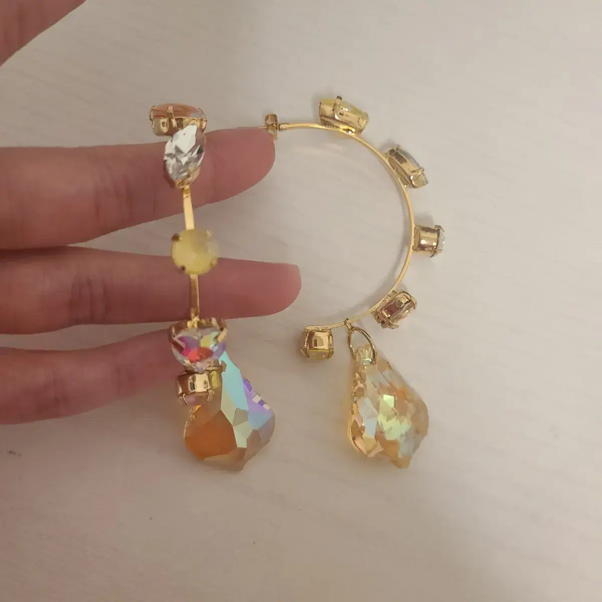 Chandelier earrings