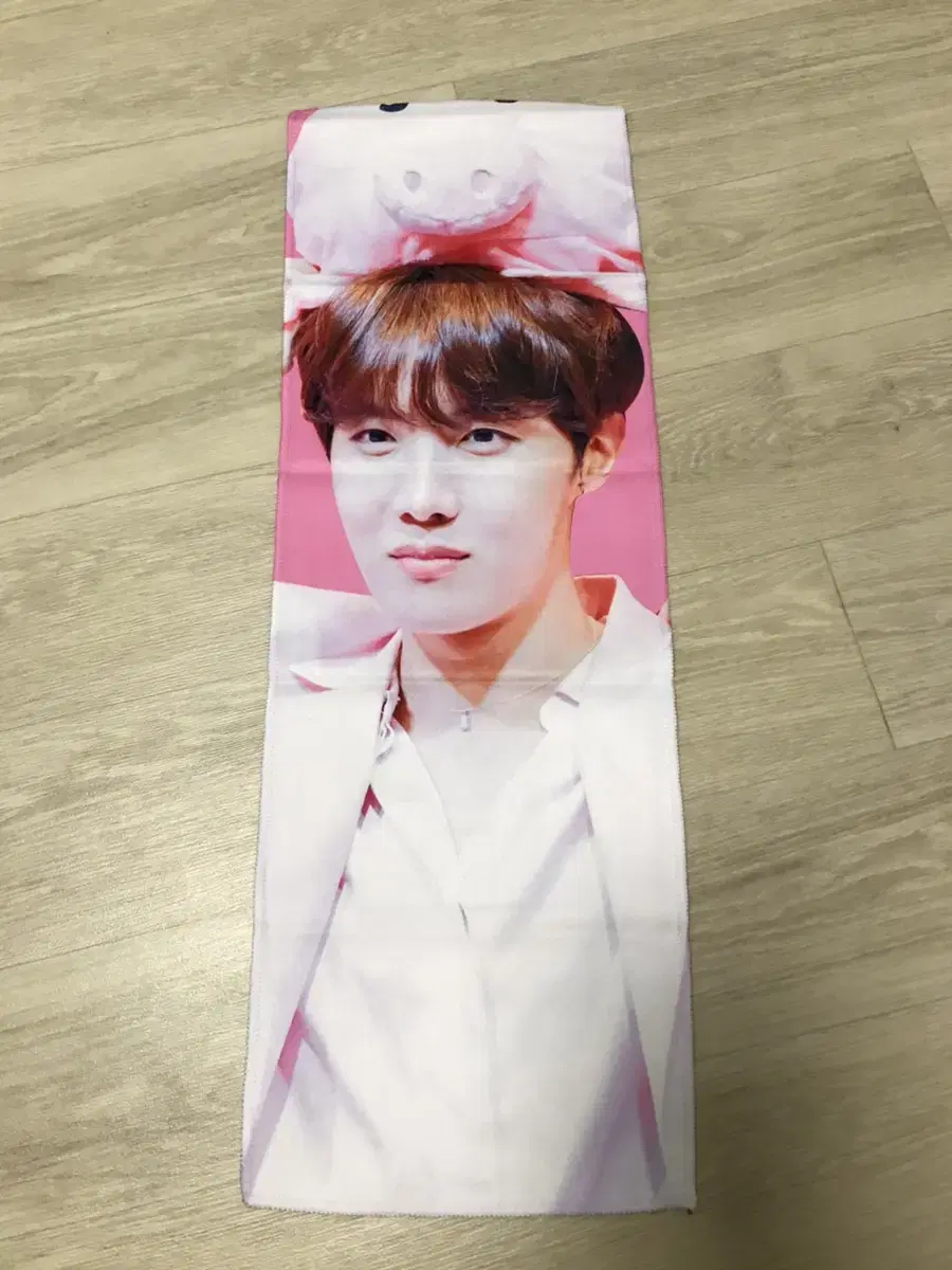 Bangtan j-hope sells anti-slogans