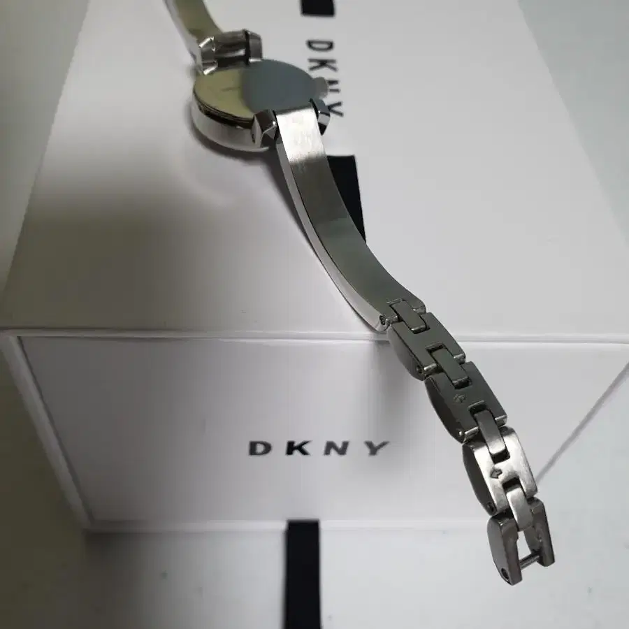 DKNY,여자시계,거의새거수준,