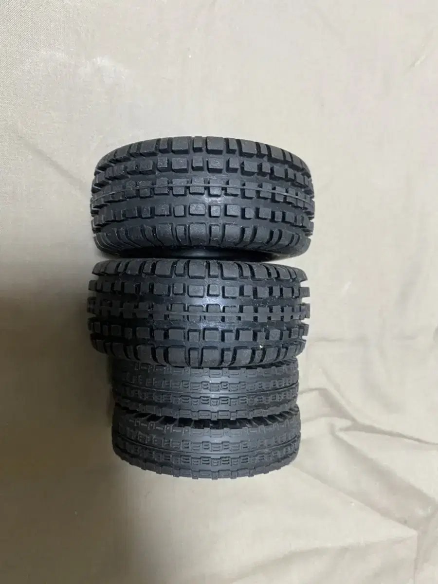 TAMIYA SAND SCORCHER tire set