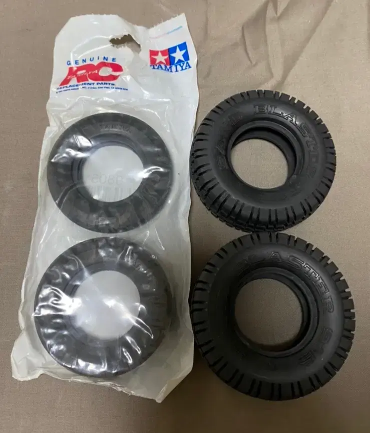 TAMIYA SAND SCORCHER tire set