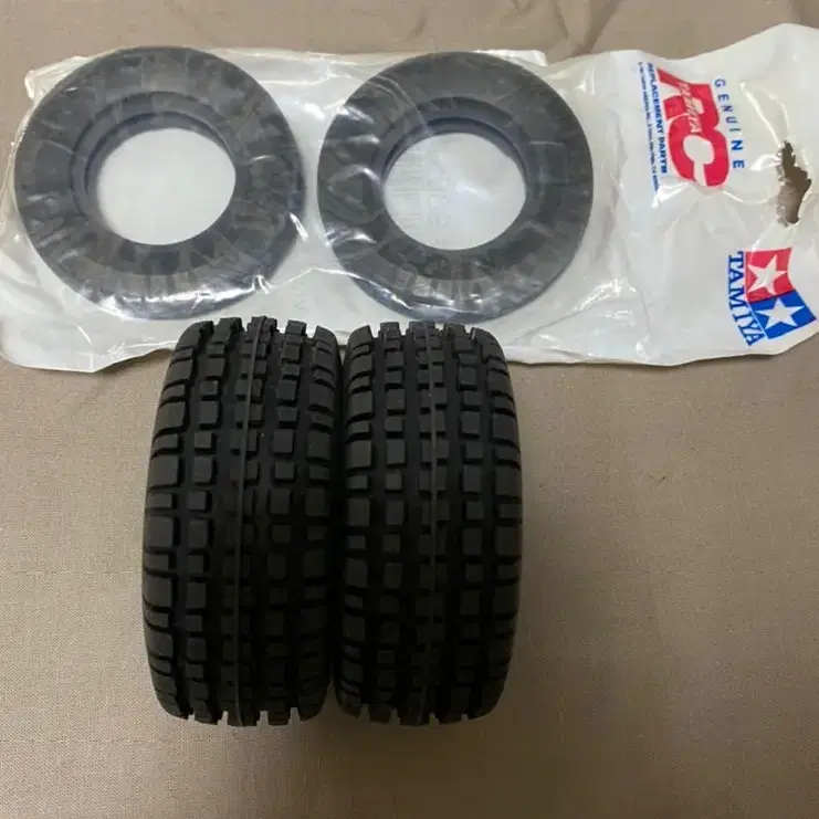 TAMIYA SAND SCORCHER tire set