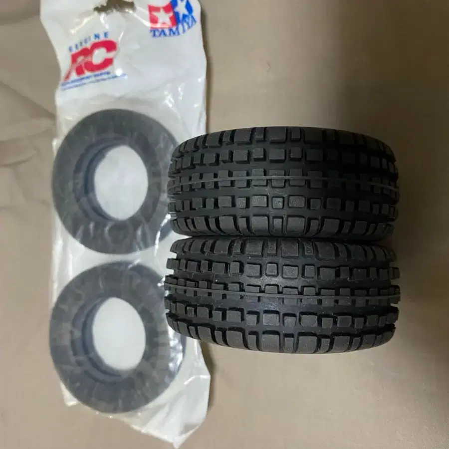 TAMIYA SAND SCORCHER tire set