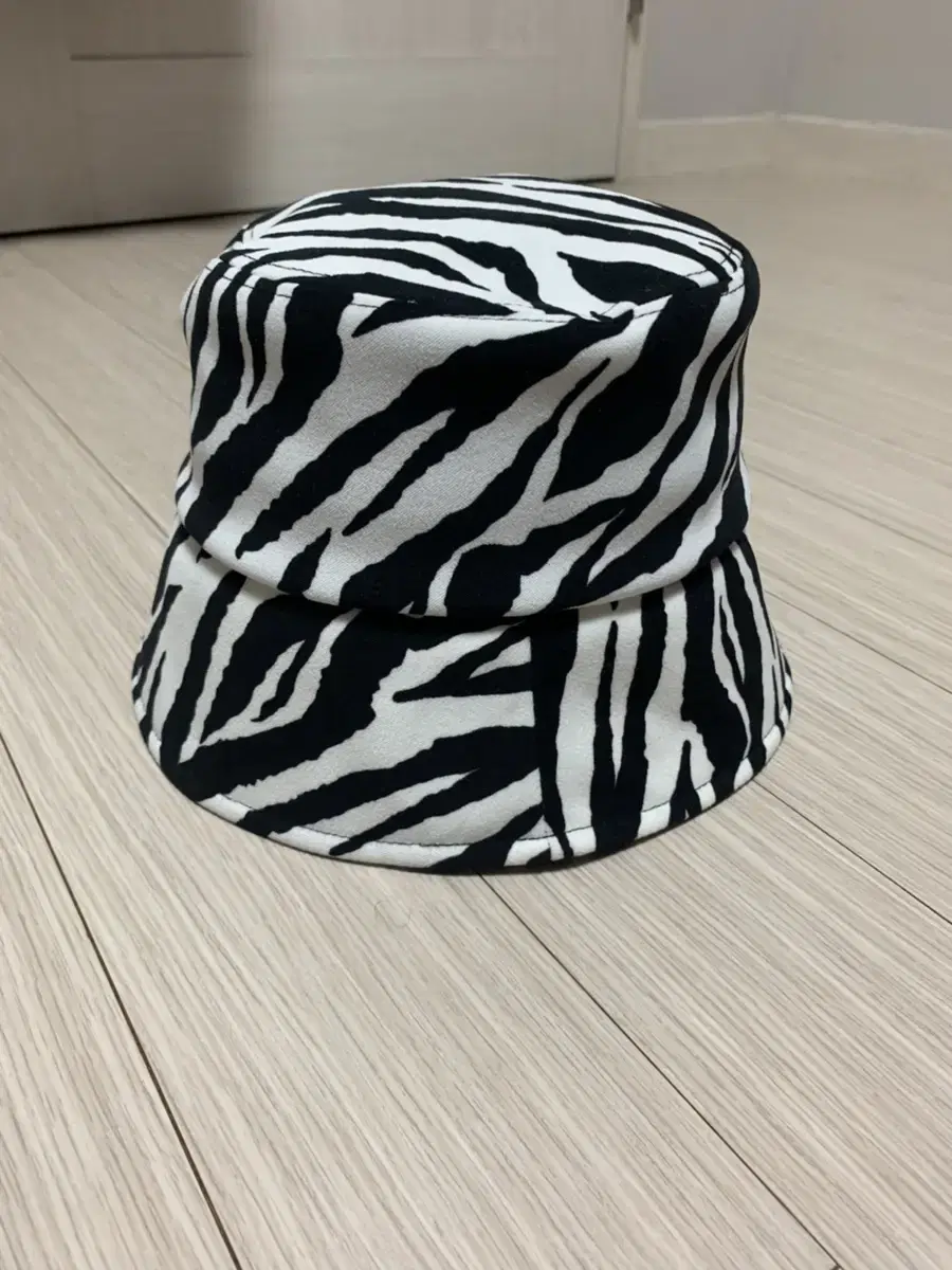 Zebra Bucket Hat Bungee