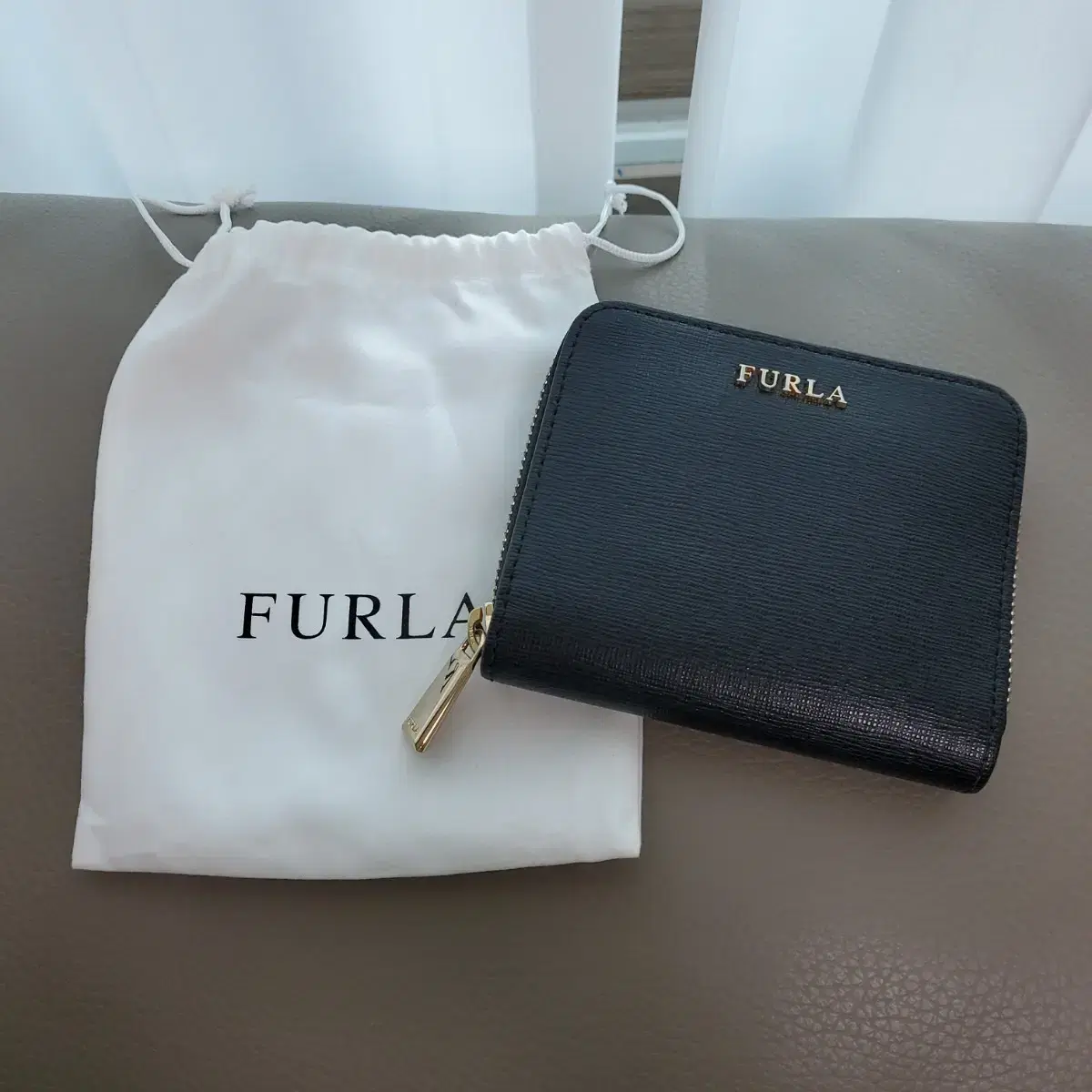 FULRA (훌라) 반지갑