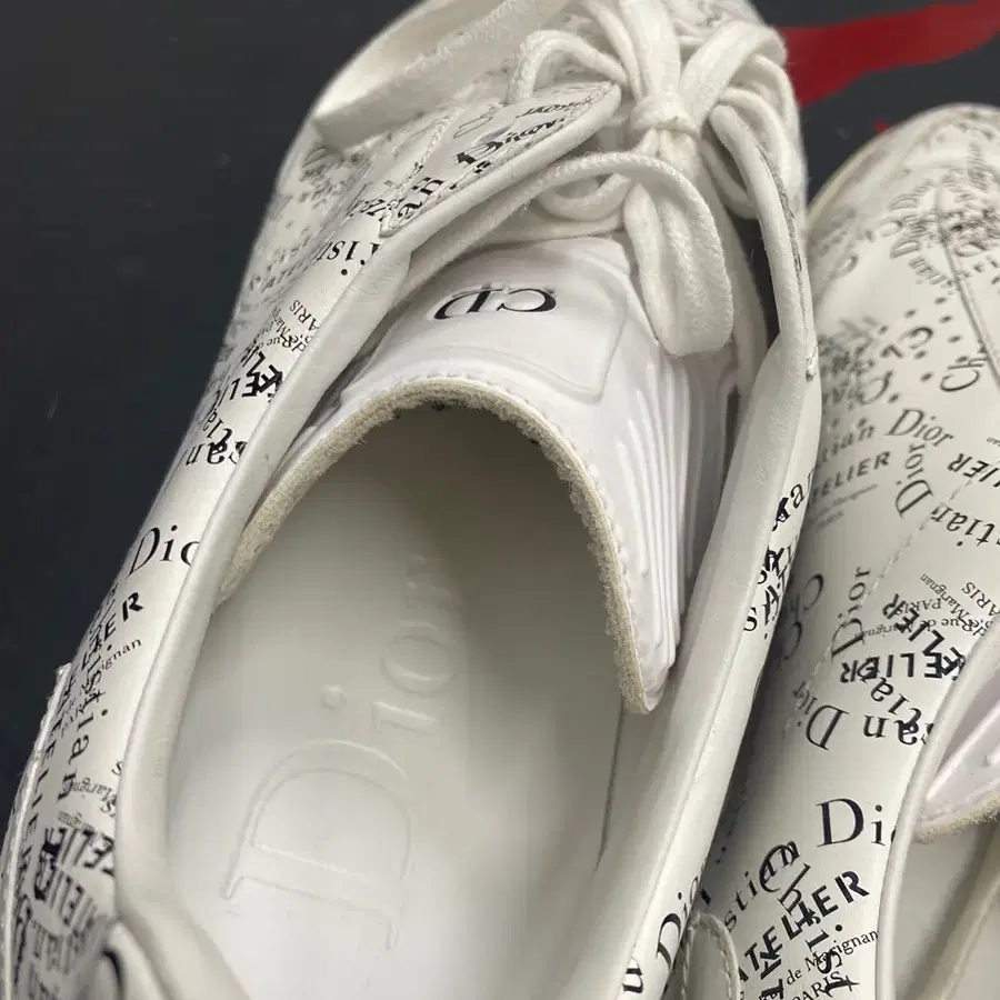 디올옴므 독일군 dior ATELIER PRINTED SNEAKERS