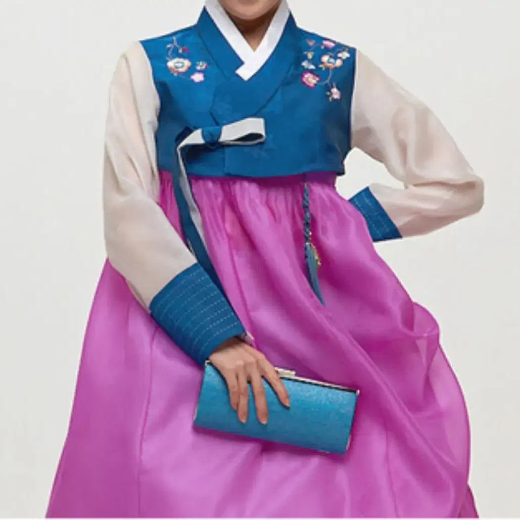 hanbok-korean-traditional-clothing-on-bunjang