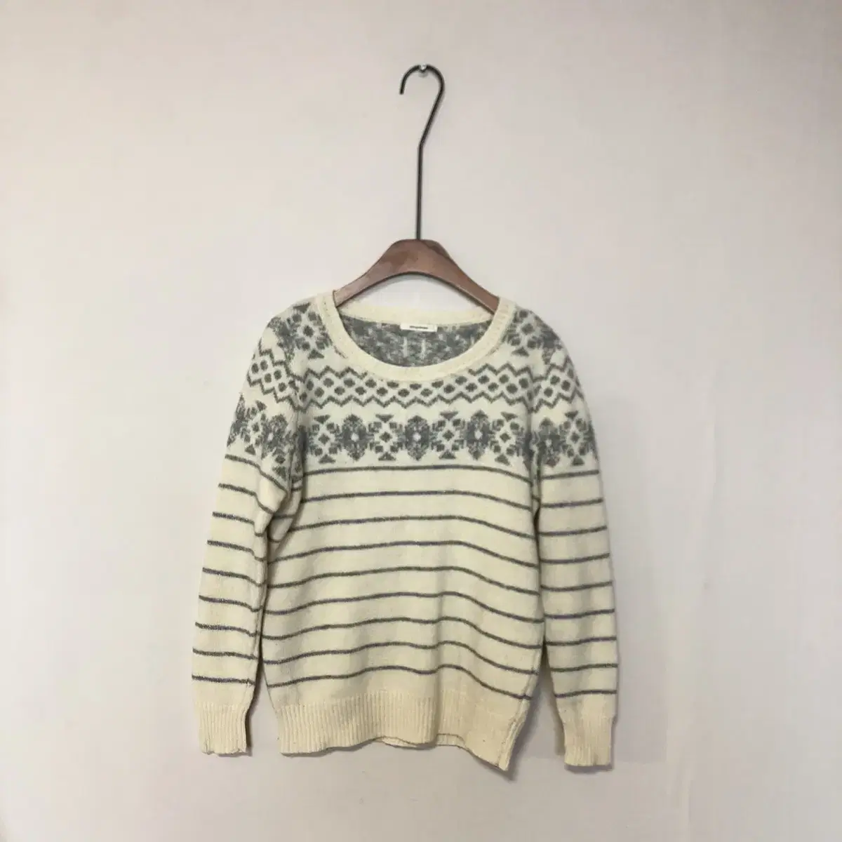 Vintage milk almond knit