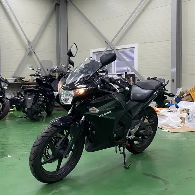 cbr 125cc 14년식 블랙 팝니다