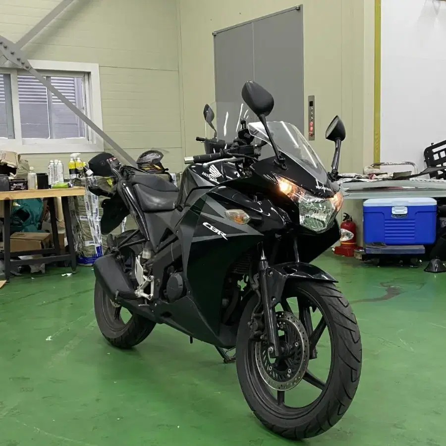 cbr 125cc 14년식 블랙 팝니다