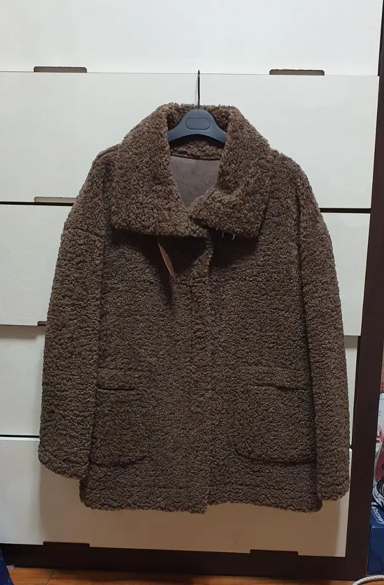 Pugly Jacket Brown 