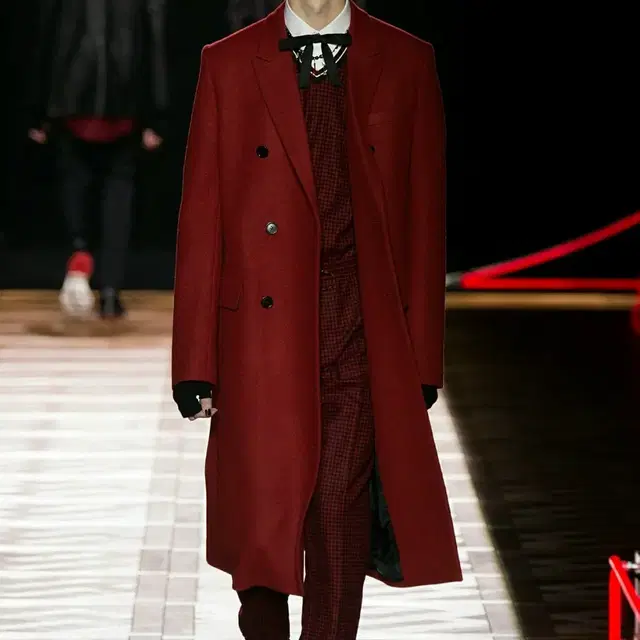 DIOR 16FW RED COAT