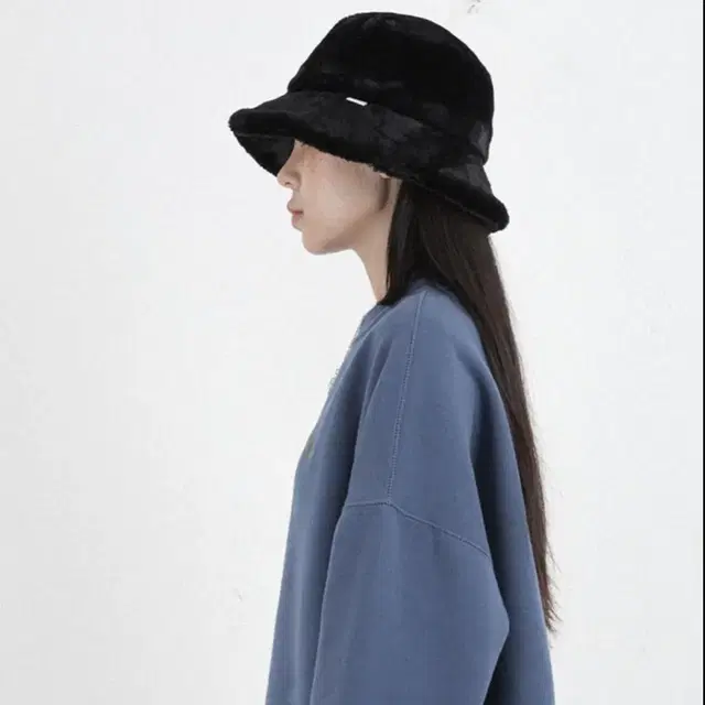 일구구일 fur bucket hat