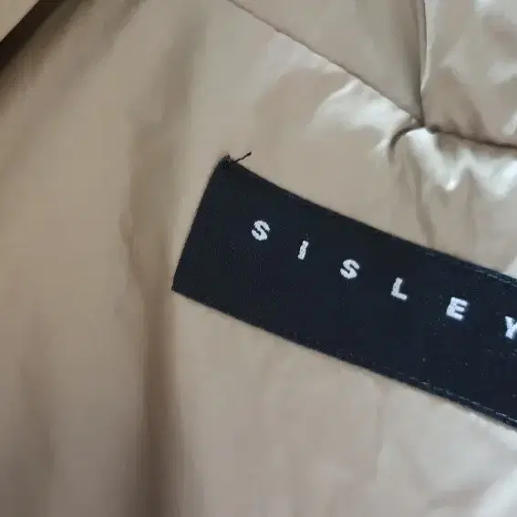 [sisley] 시슬리 퀼팅 오리털 패딩 폭스퍼후드 여성패딩