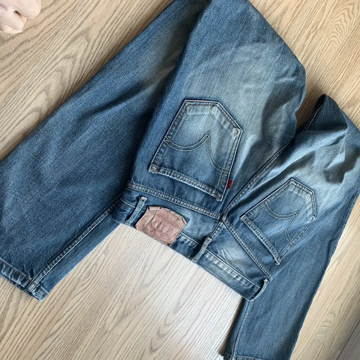 Levis 스트레이트핏 청바지