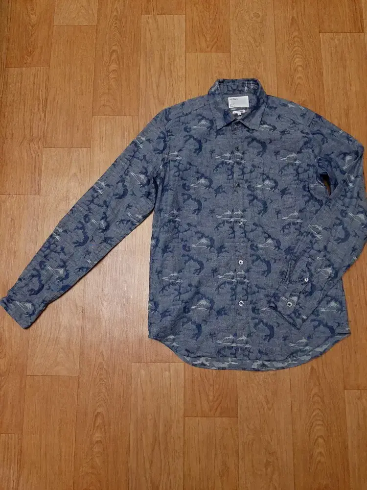 INHERIT Fuji Embroidered Casual Shirt