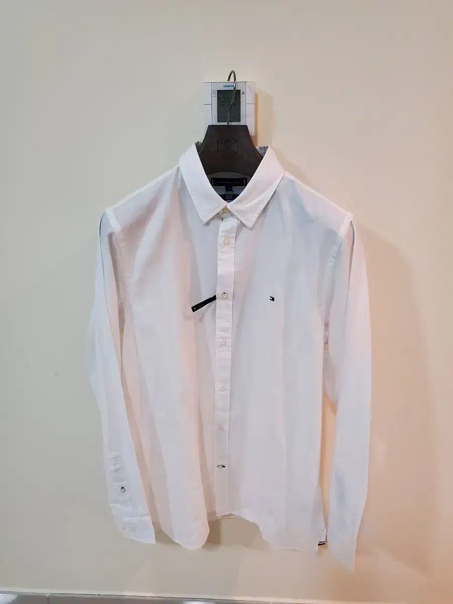 Tommy Hilfiger Basic Slim Fit Shirt L