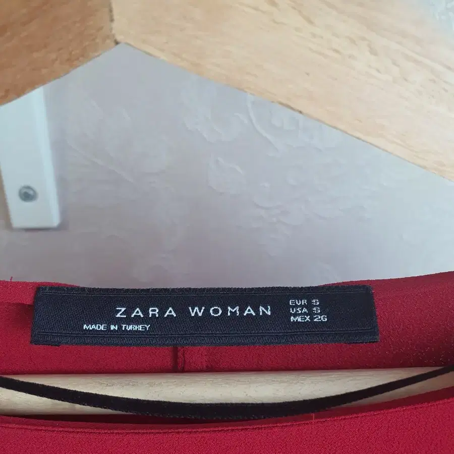 ZARA 자라 레드 비스코스 블라우스 S