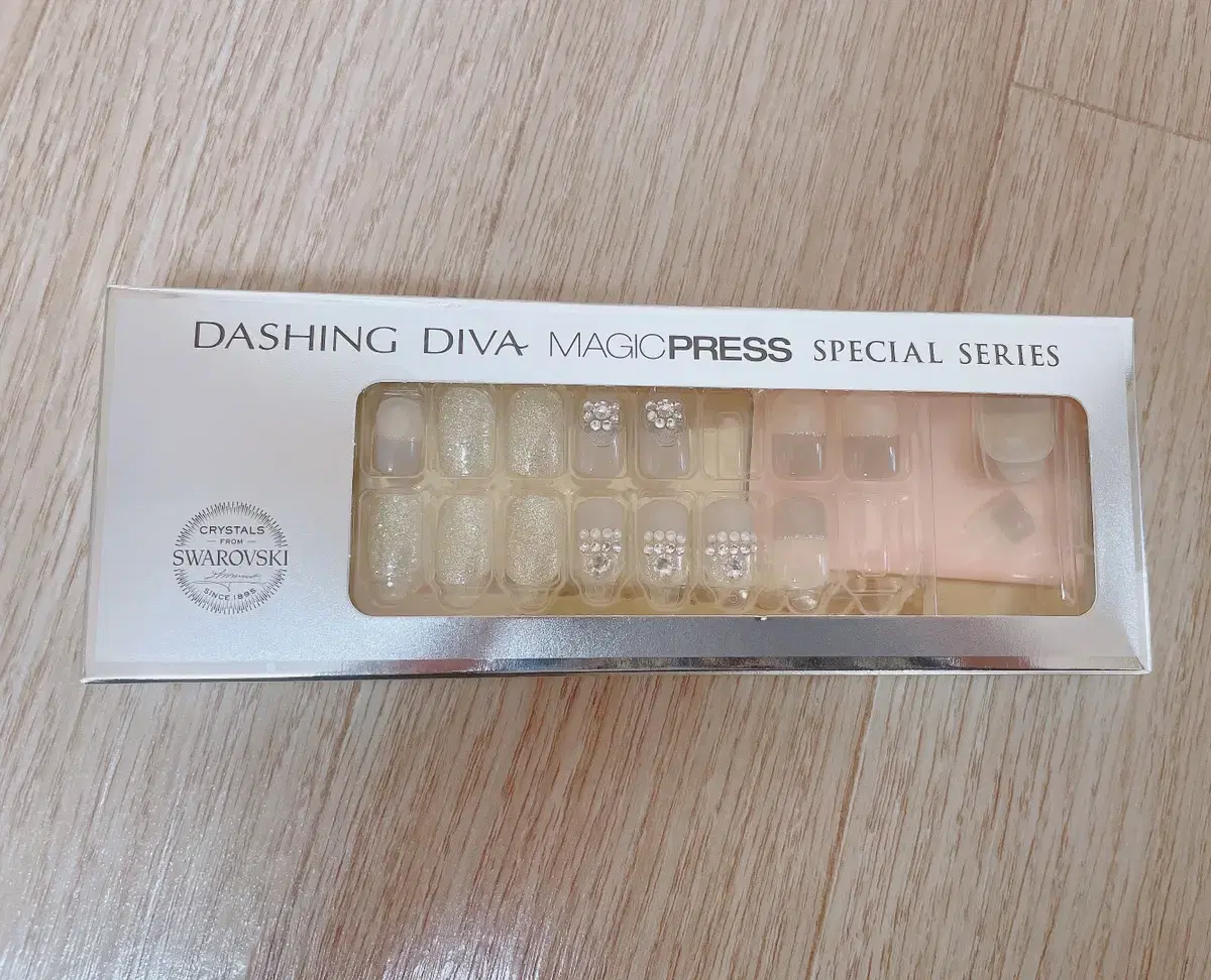 Desingdiva Swarovski special Series