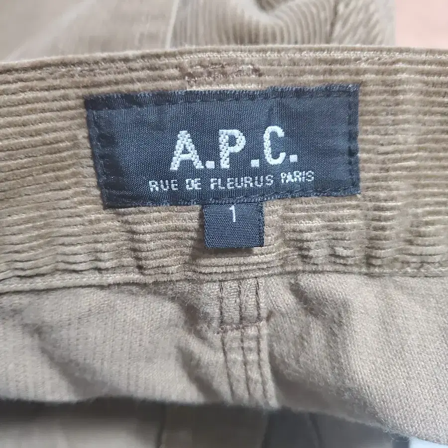 아페쎄(A.P.C)  코듀로이 팬츠