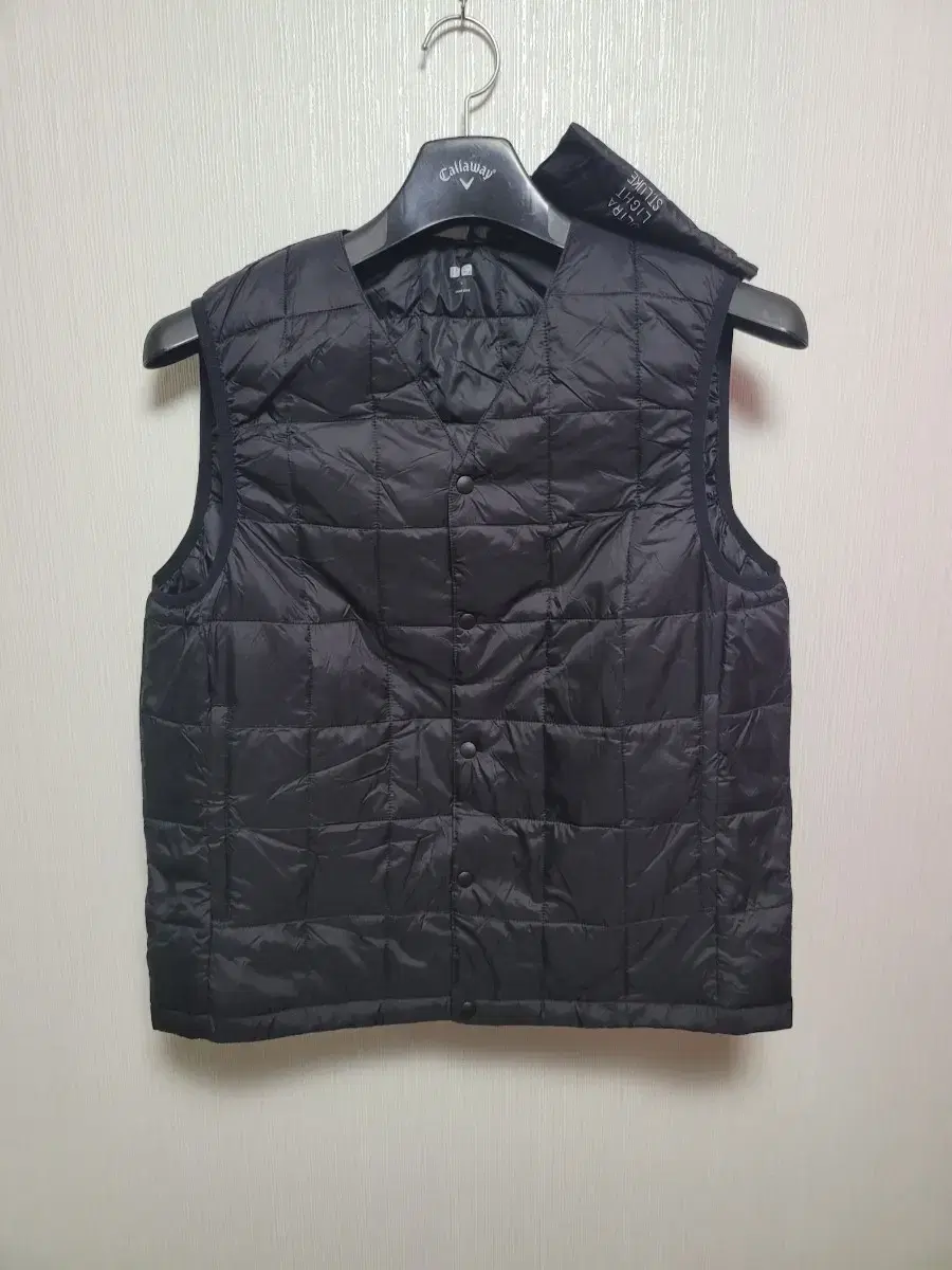 Uniqlo Men's Lightweight Vest 