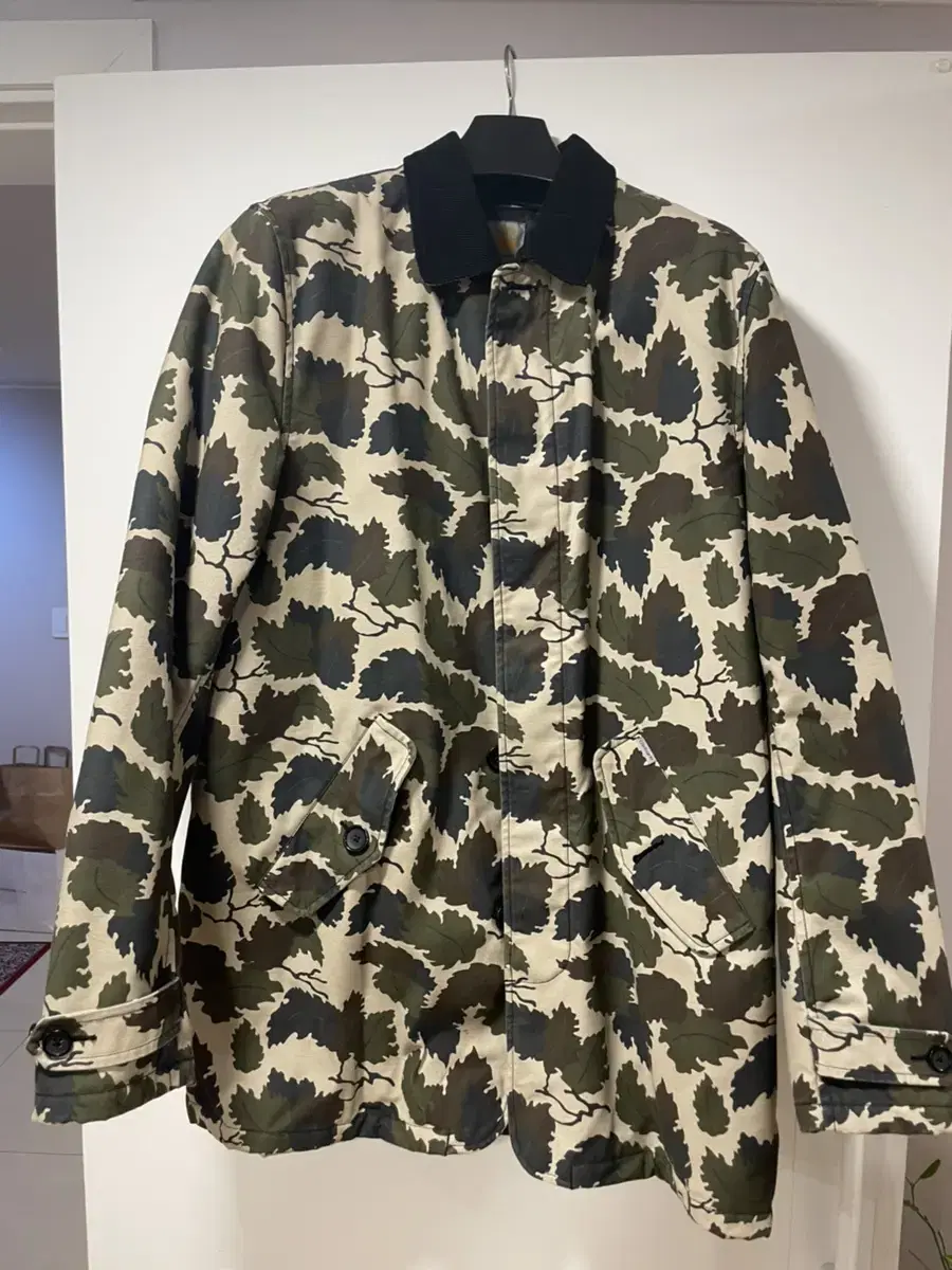 Calhart Leaf Camo Coat XL