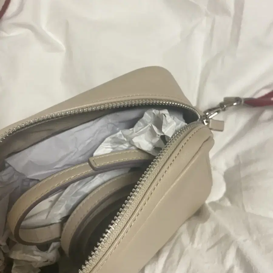 조셉앤스테이시 가방 OZ Mini Square Bag Ecru Beige