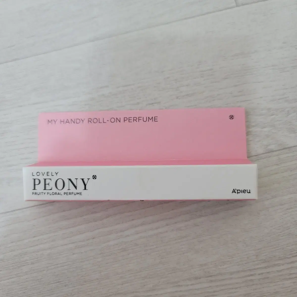 Apeu My Handy Roll-On Perfume-P.O.N.Y/New Product