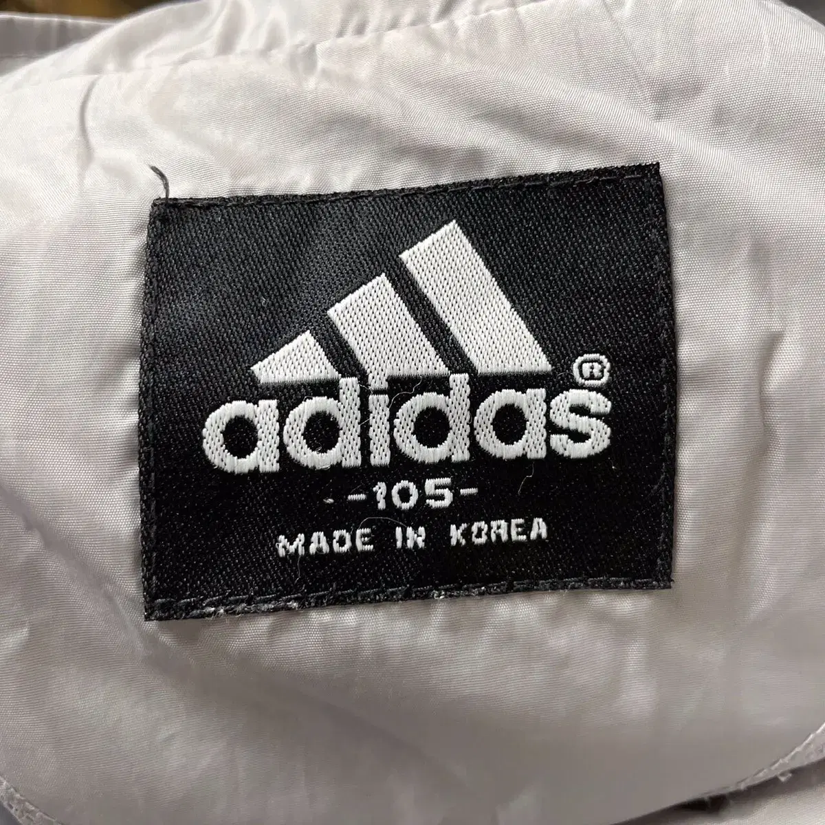 프롬브이 ADIDAS 아디다스 블락윈드 (XL)