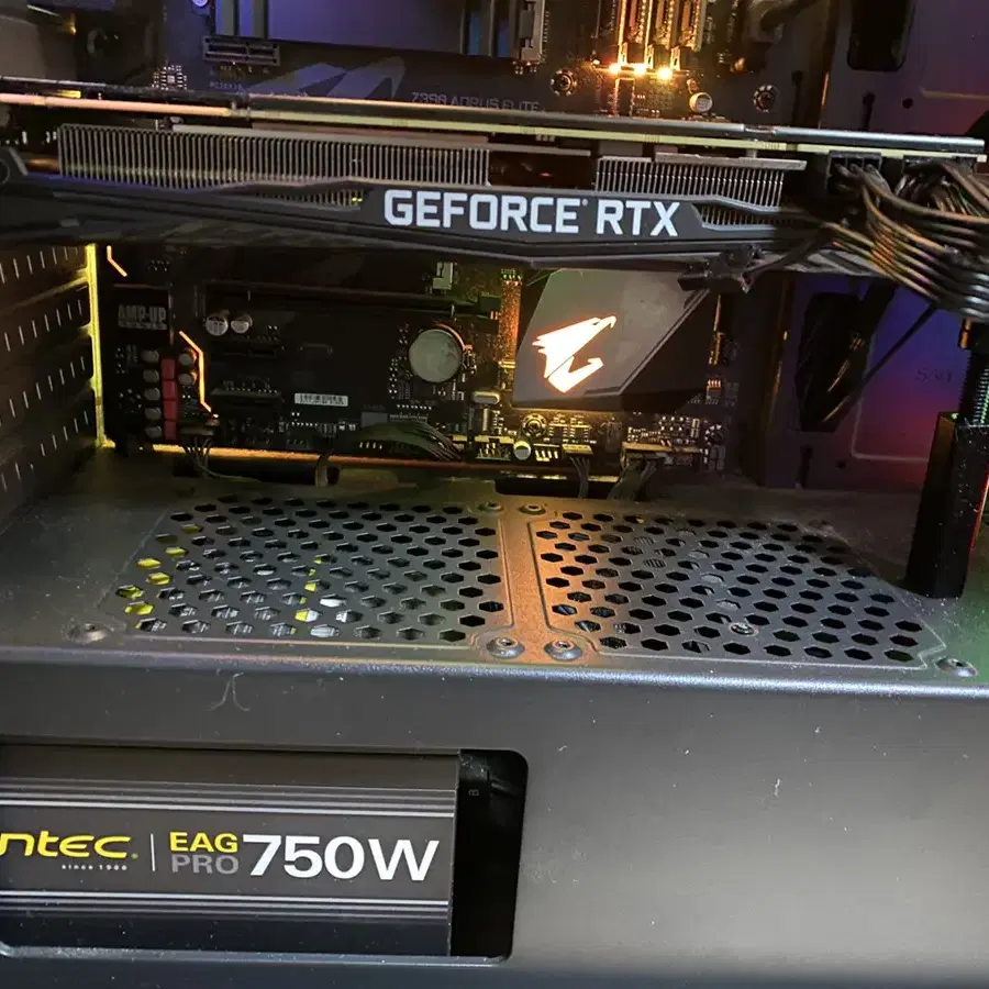 배틀그라운드 고사양 RTX 2080 컴퓨터