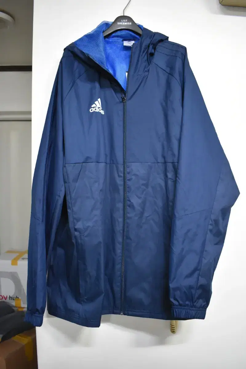 Adidas Windbreaker <<115>>