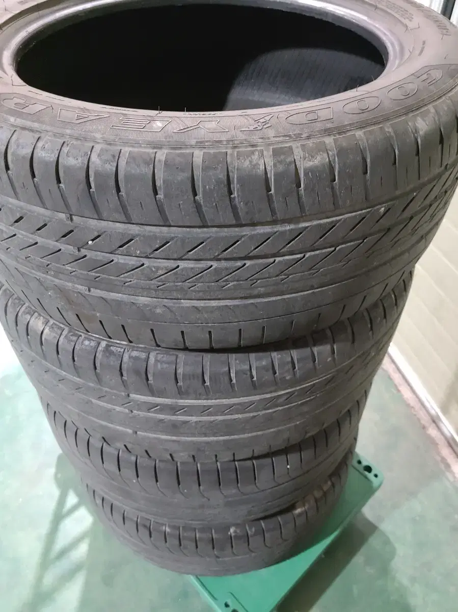 255/50R19 GOOD YEAR 런플랫타이어