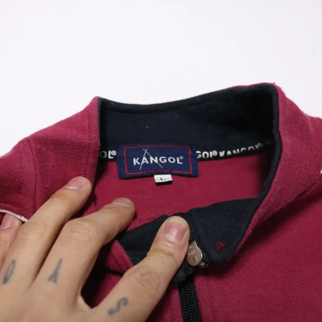 KANGOL 캉골 올드스쿨 맨투맨